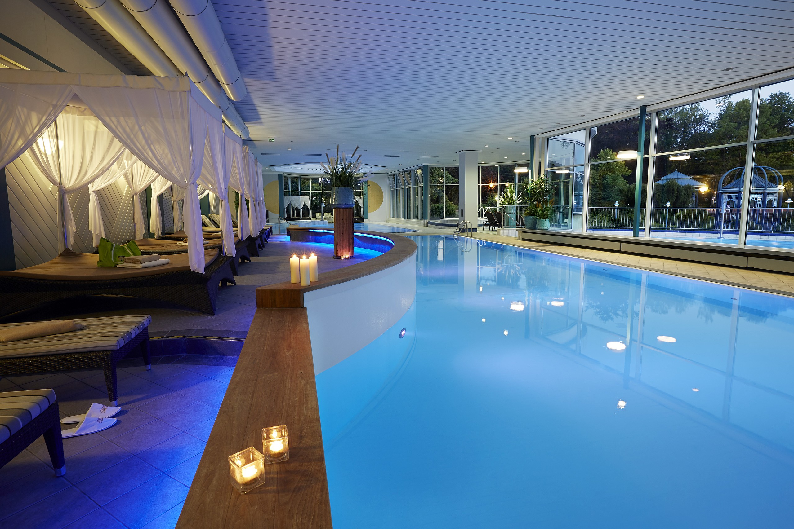 Wellness Hotel Pool Goebels Hotel AquaVita mit Therme