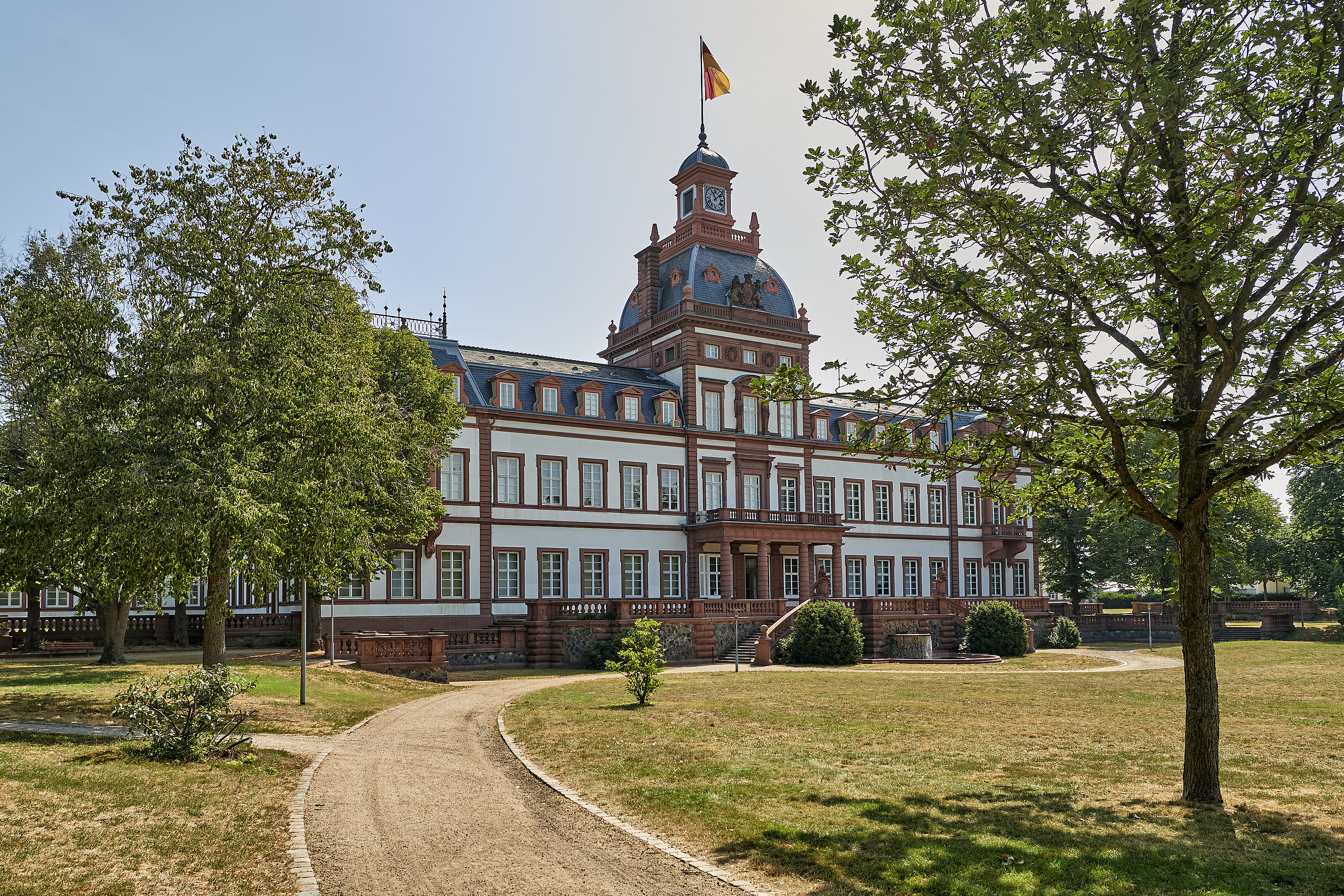 Blick auf das Schloss Philipsruhe in Hanau