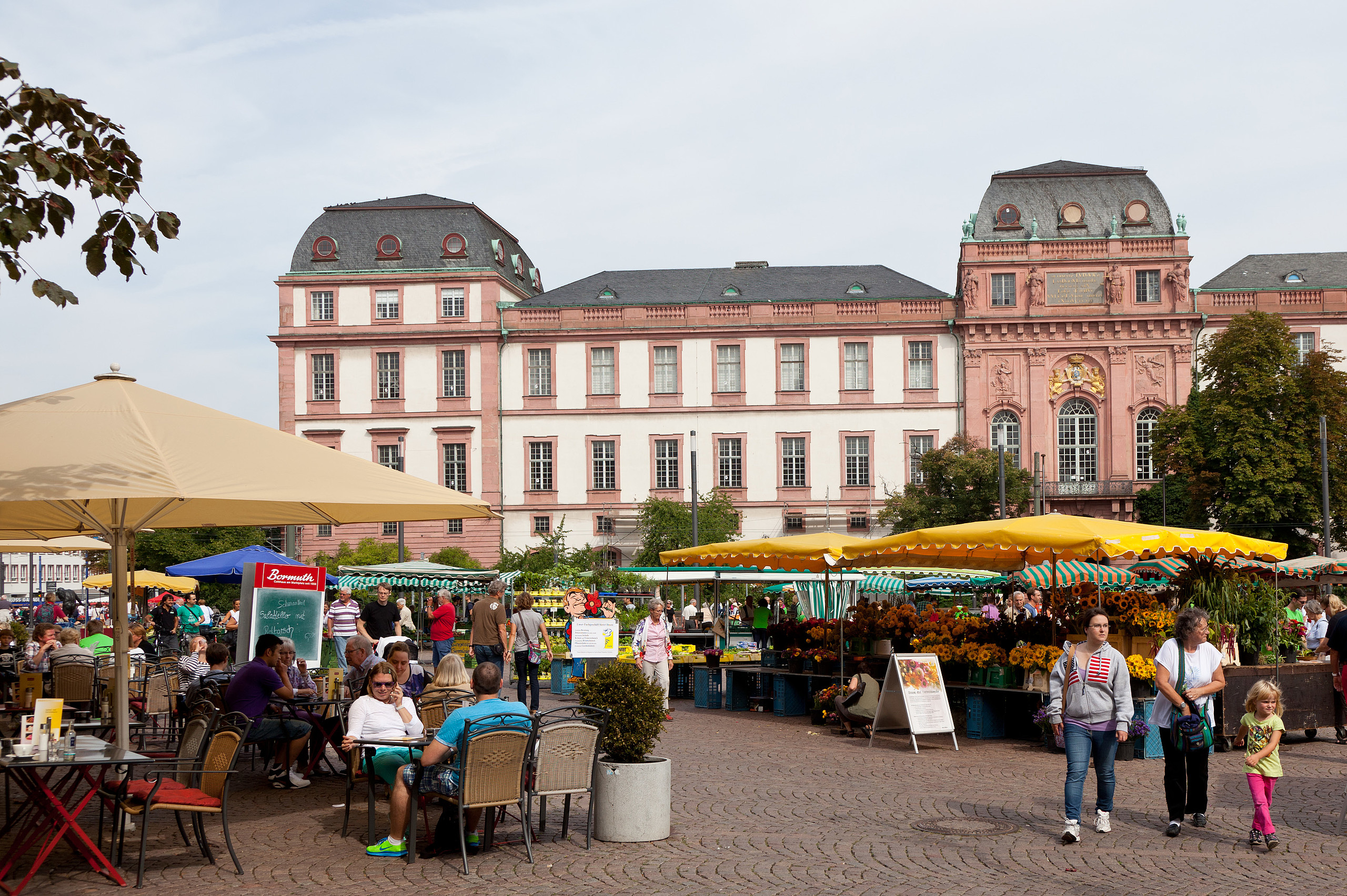Market stalls at Darmstadt farmers' market